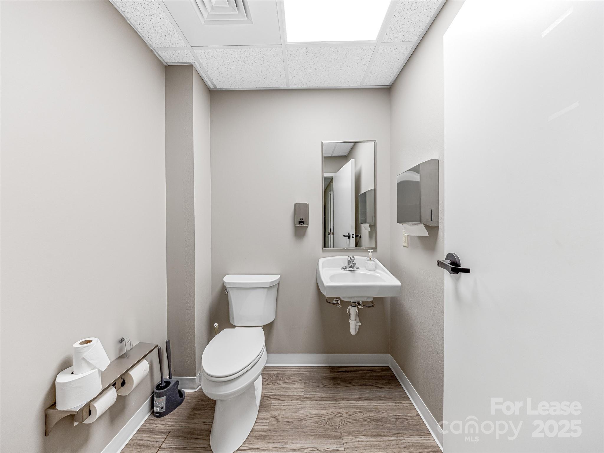 800 Beverly Hanks Center