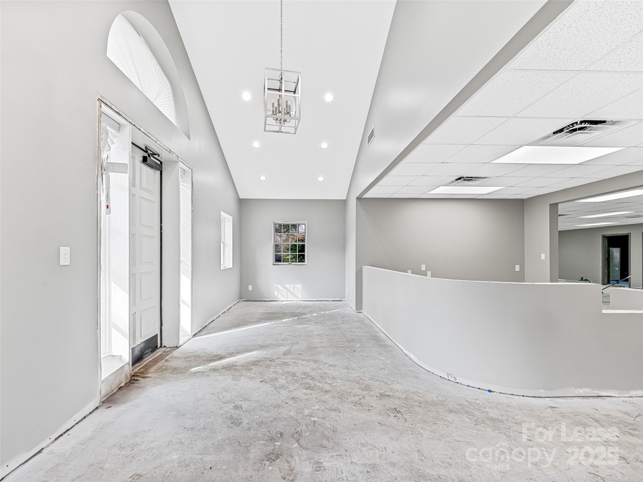 800 Beverly Hanks Center