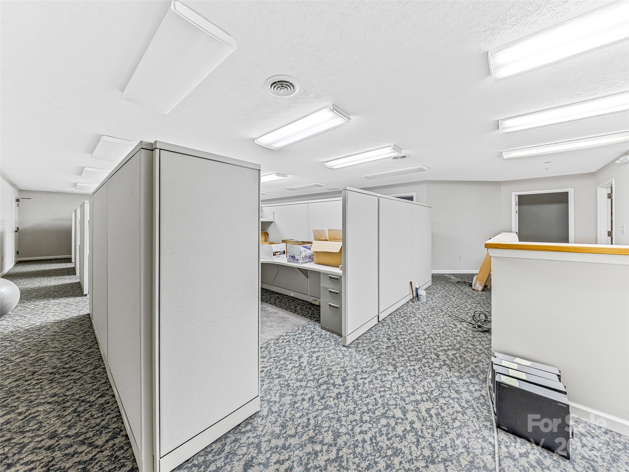 800 Beverly Hanks Center