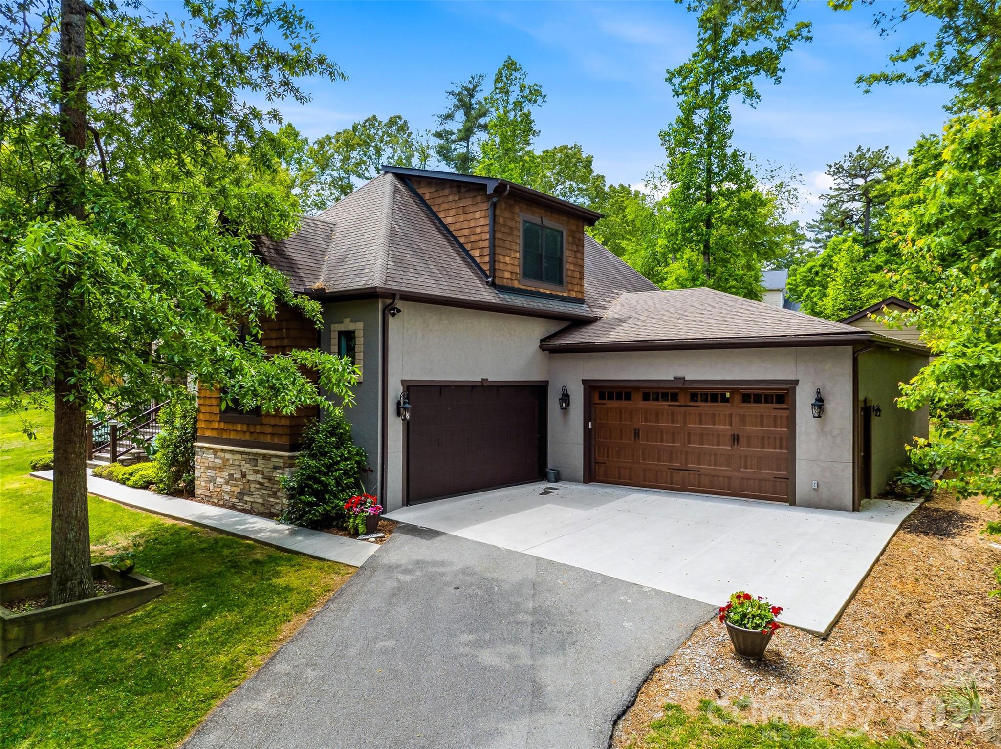 112 Caleb Drive