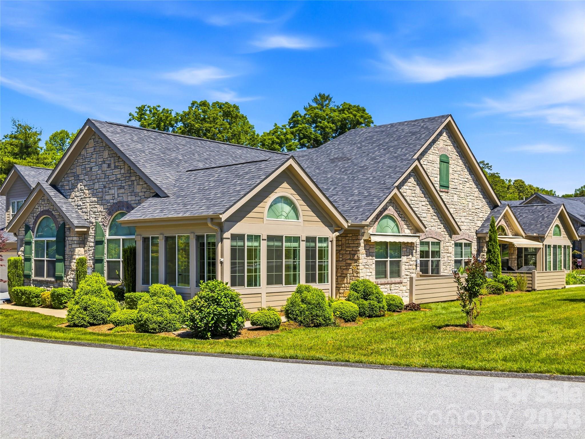 426 Summerfield Place
