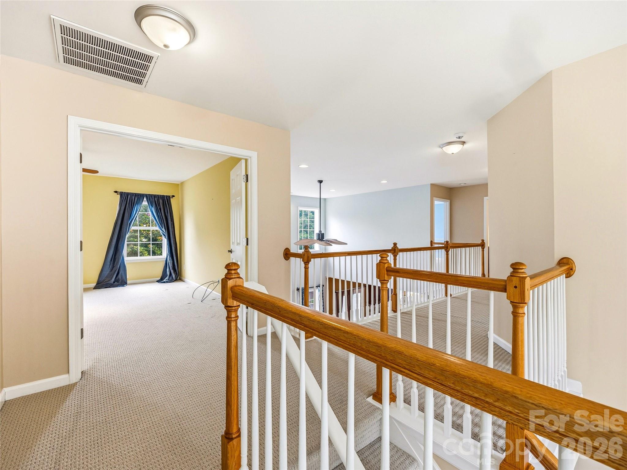 6 Dansford Lane