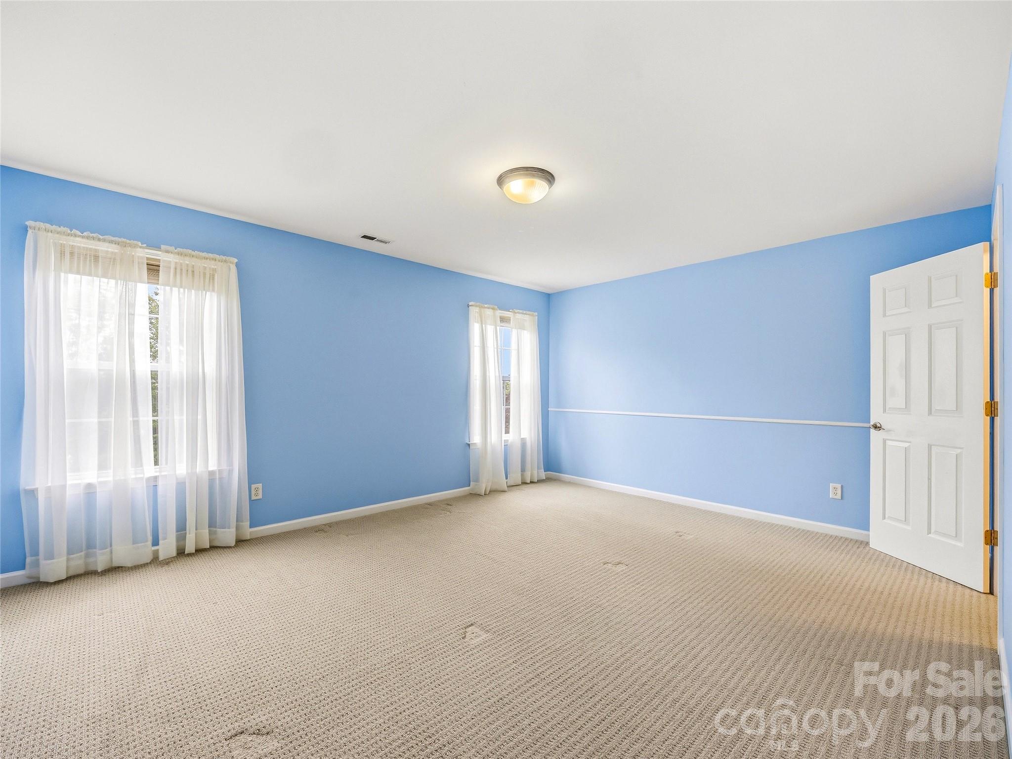 6 Dansford Lane