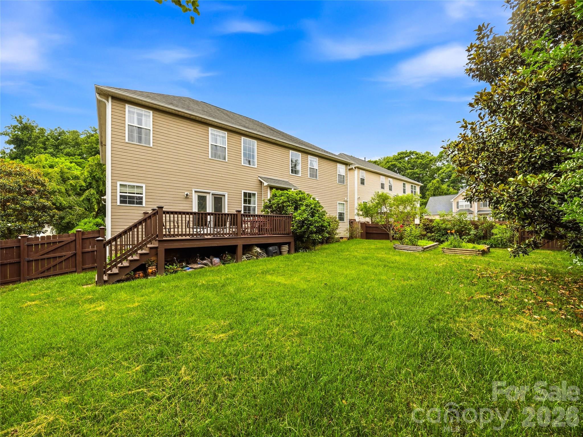 6 Dansford Lane