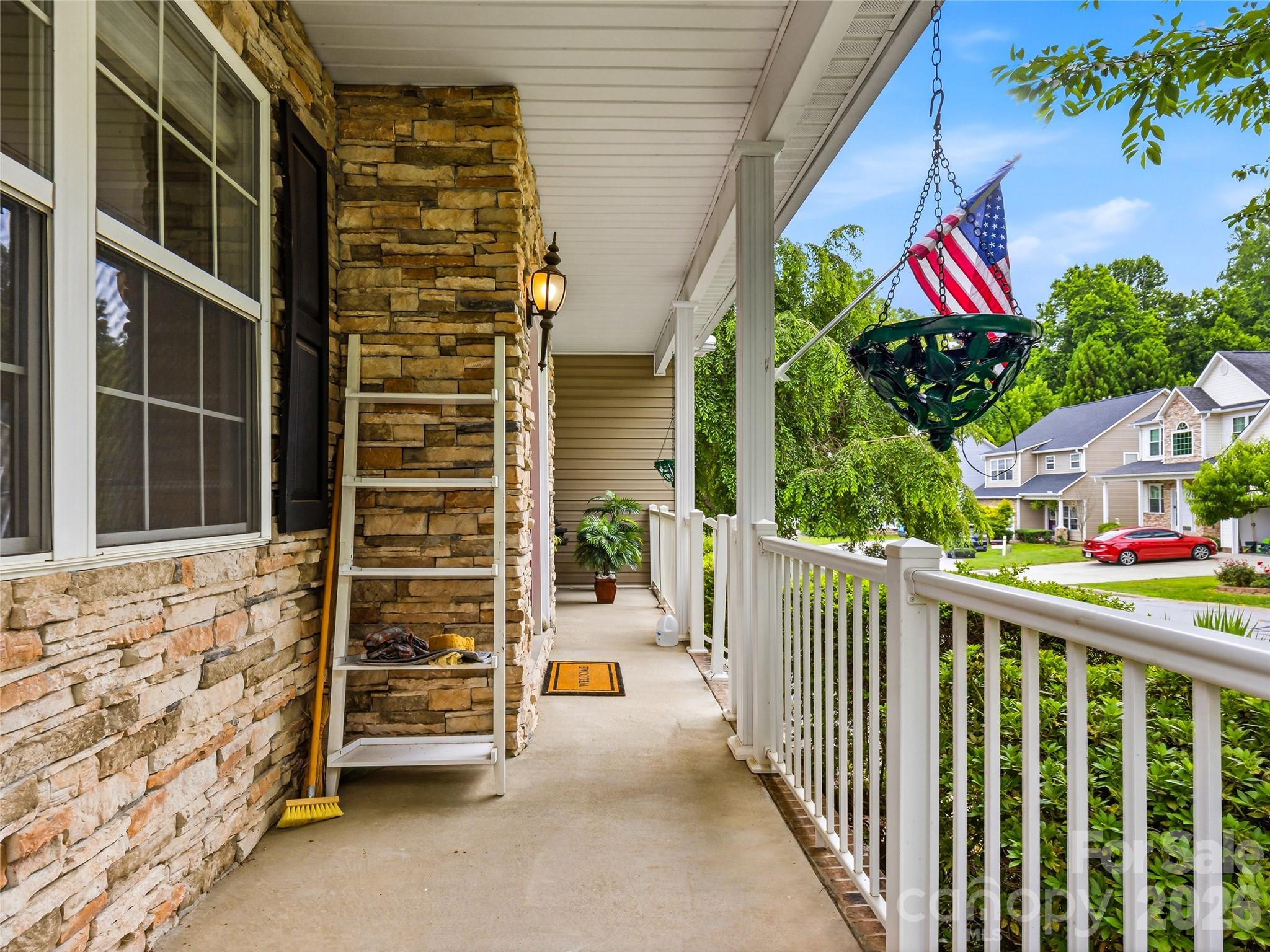 6 Dansford Lane