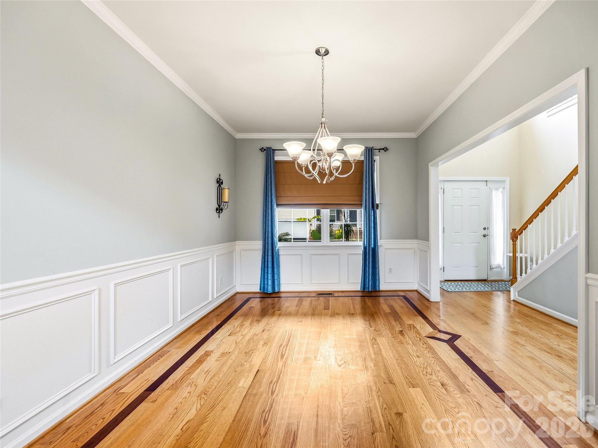 6 Dansford Lane