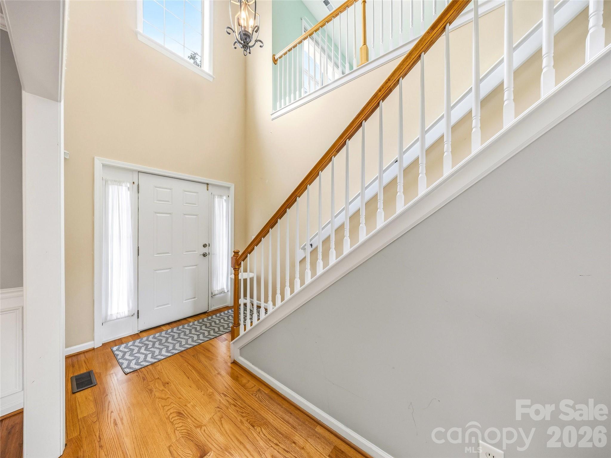 6 Dansford Lane