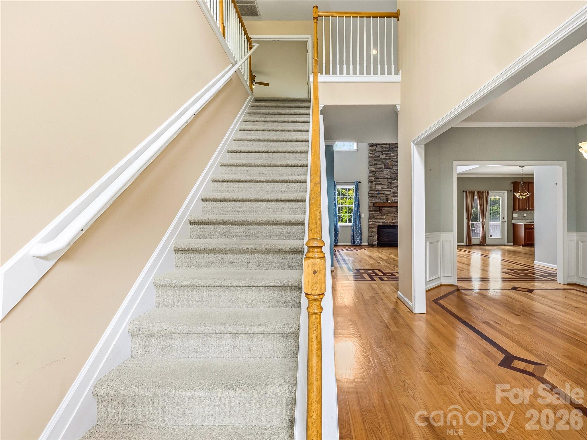 6 Dansford Lane