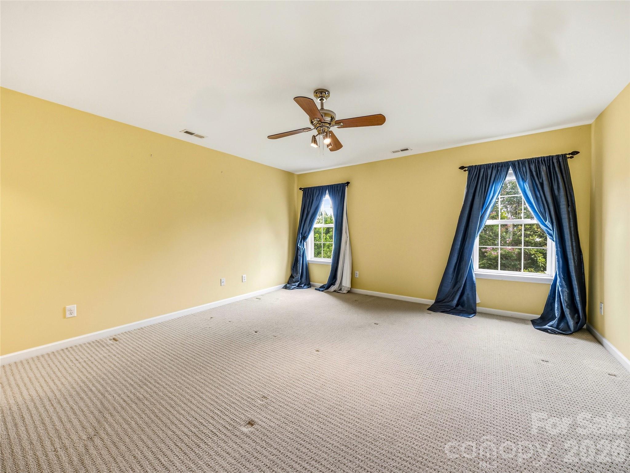 6 Dansford Lane