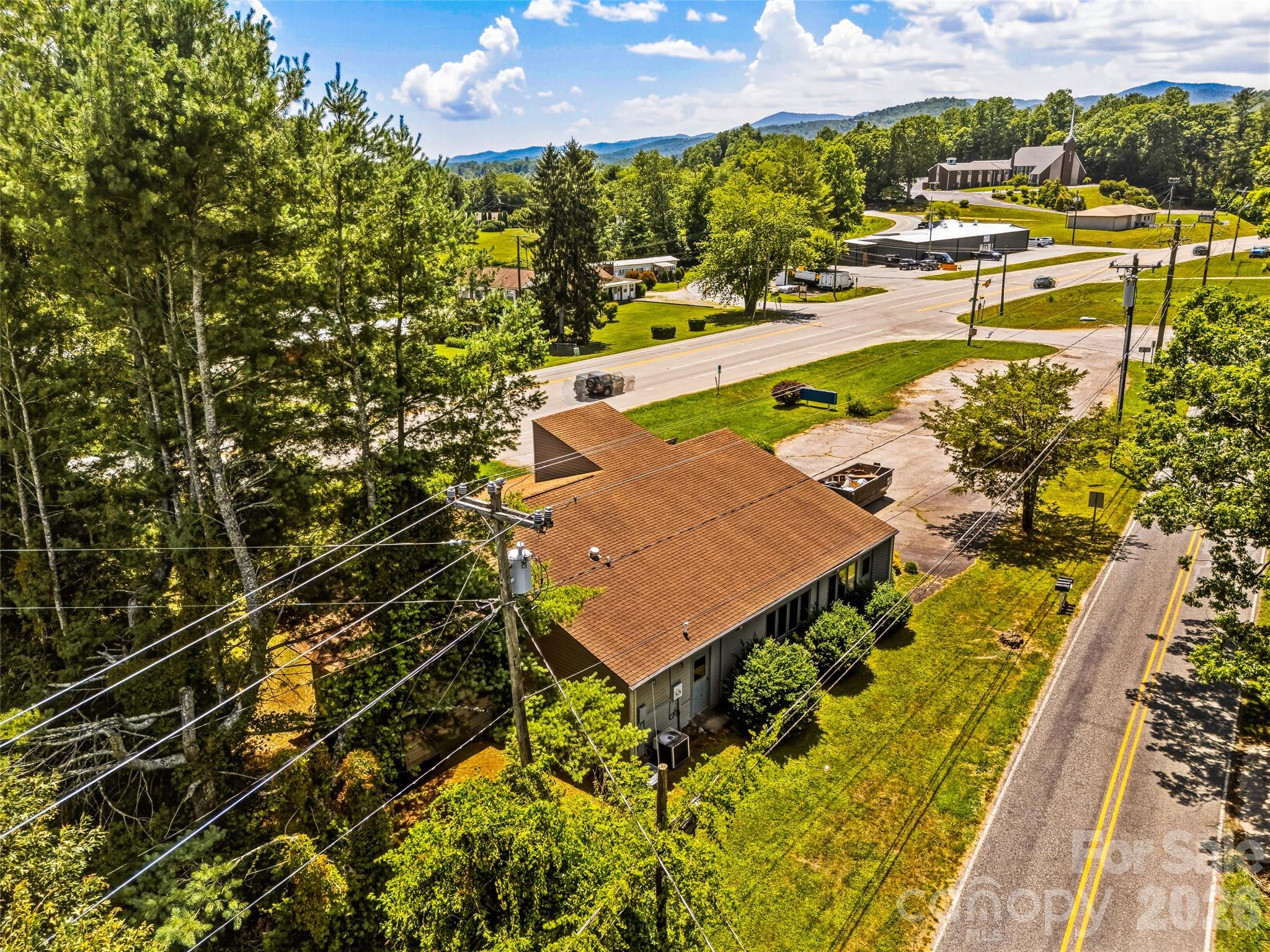675 Hendersonville Highway