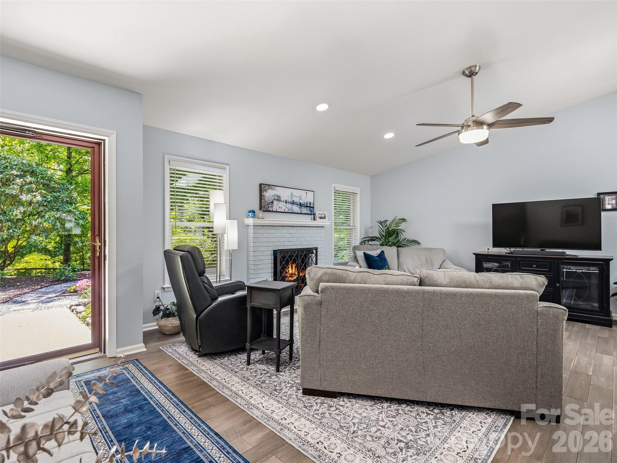518 Starmount Lane