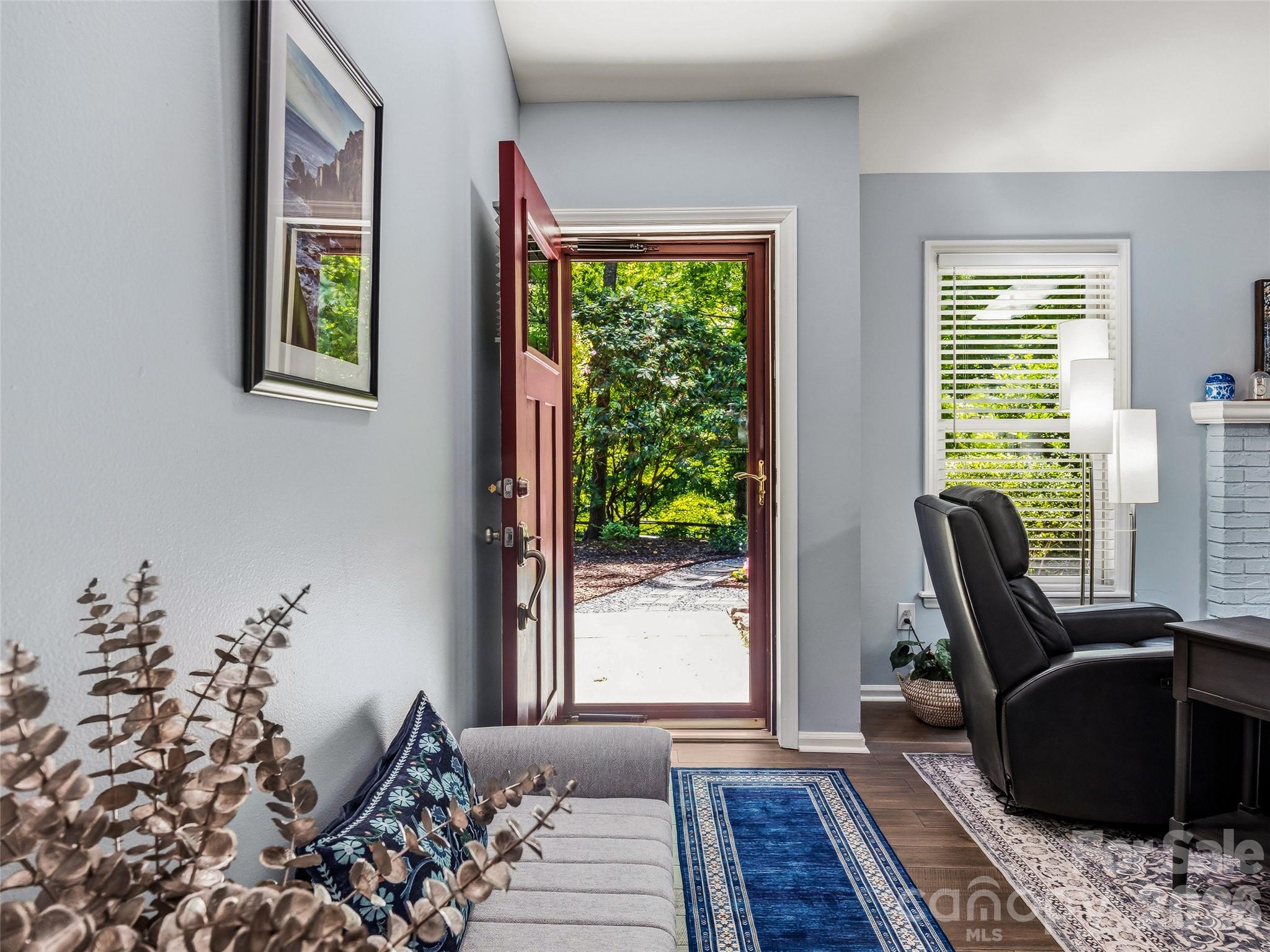 518 Starmount Lane