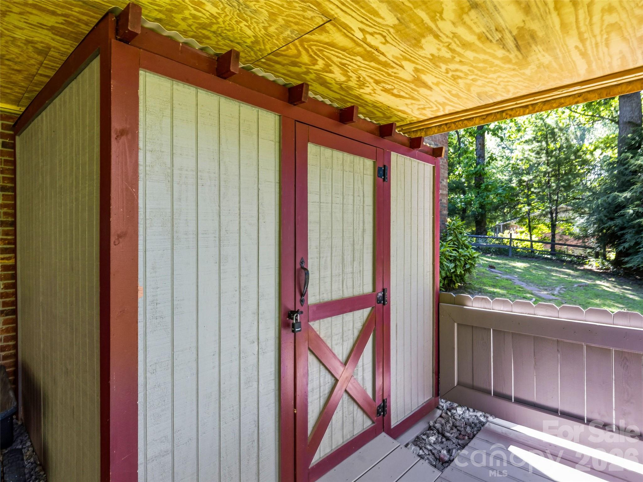 518 Starmount Lane