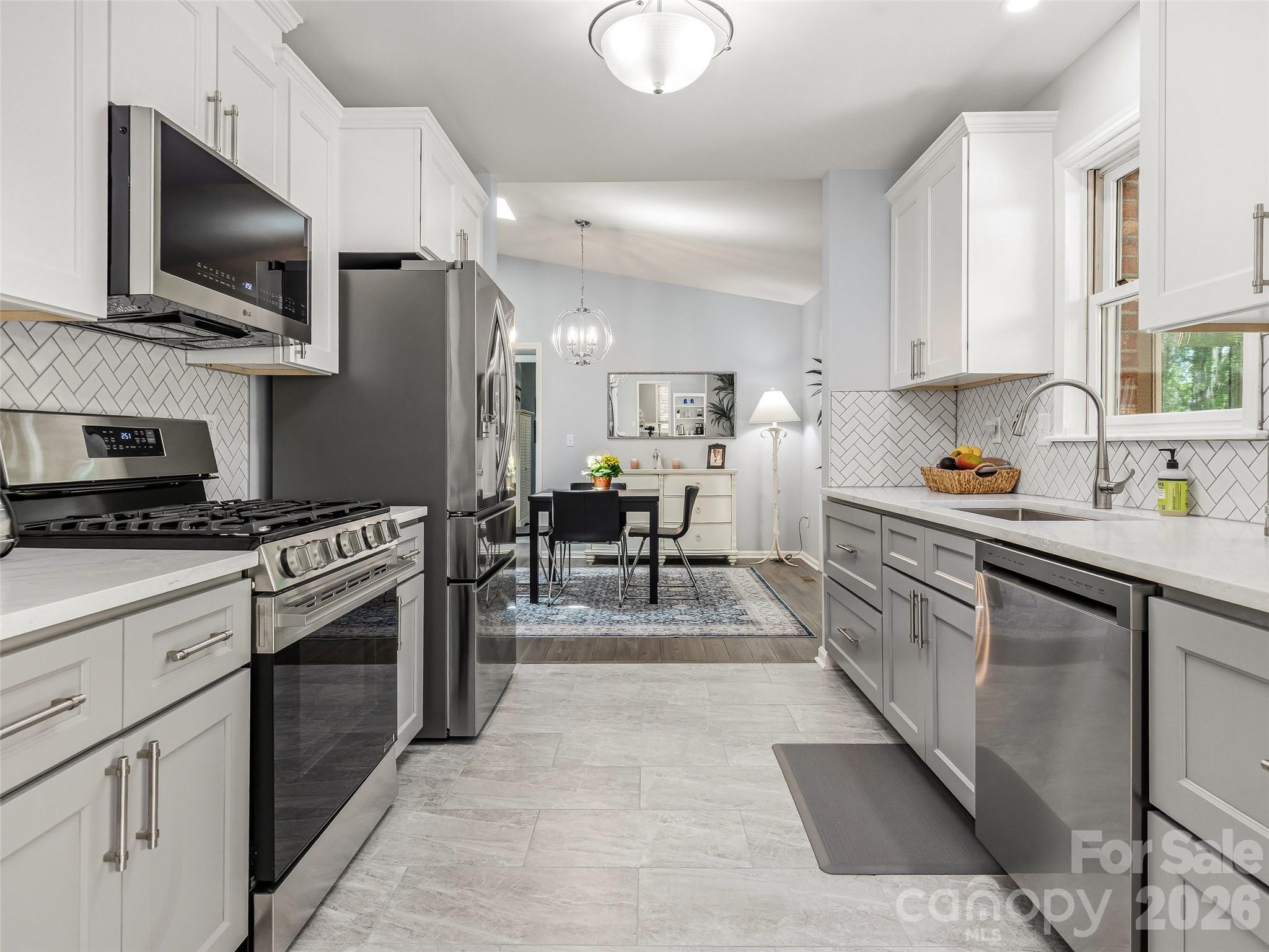 518 Starmount Lane