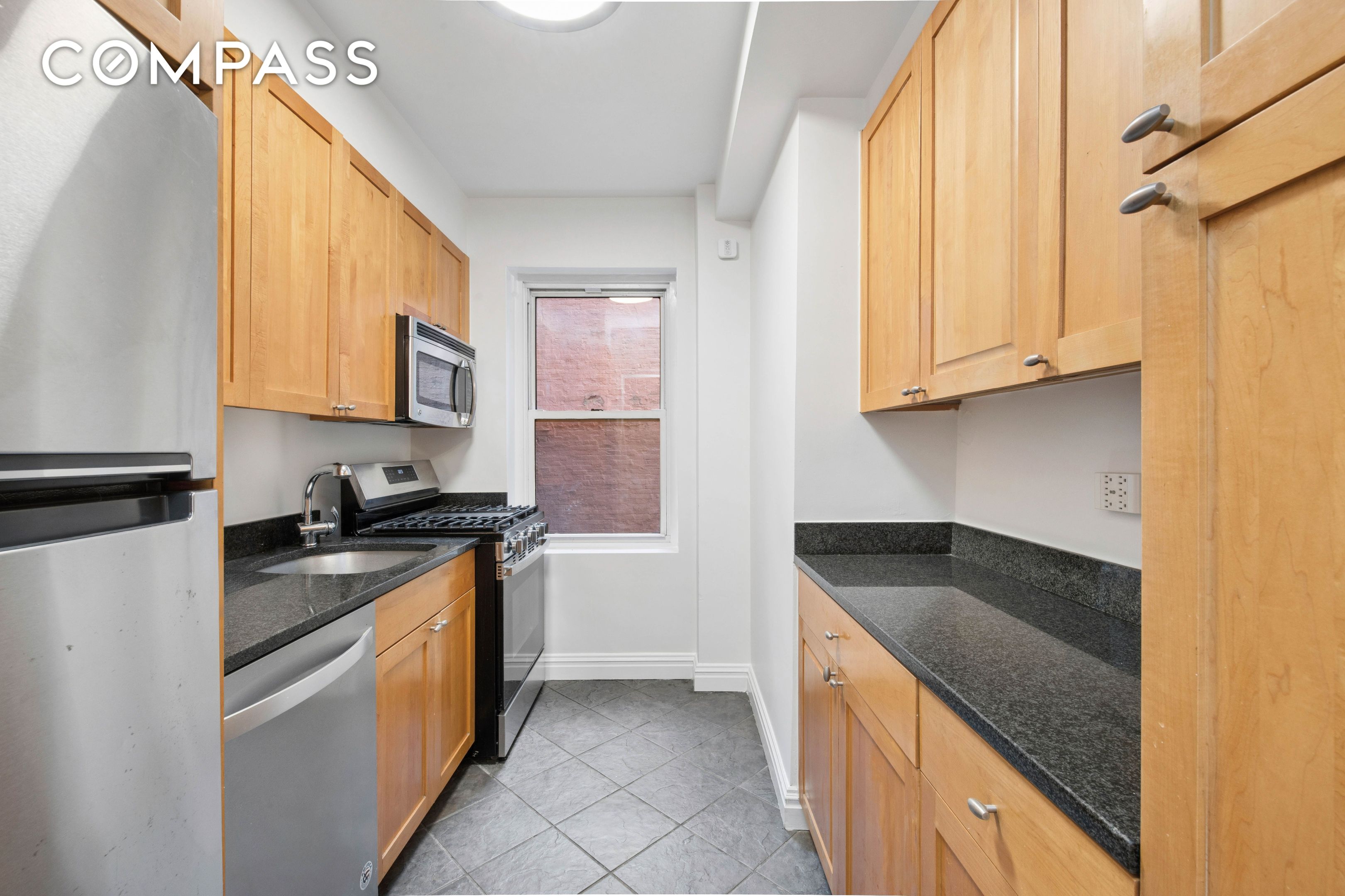 177 E 77th Street 5D