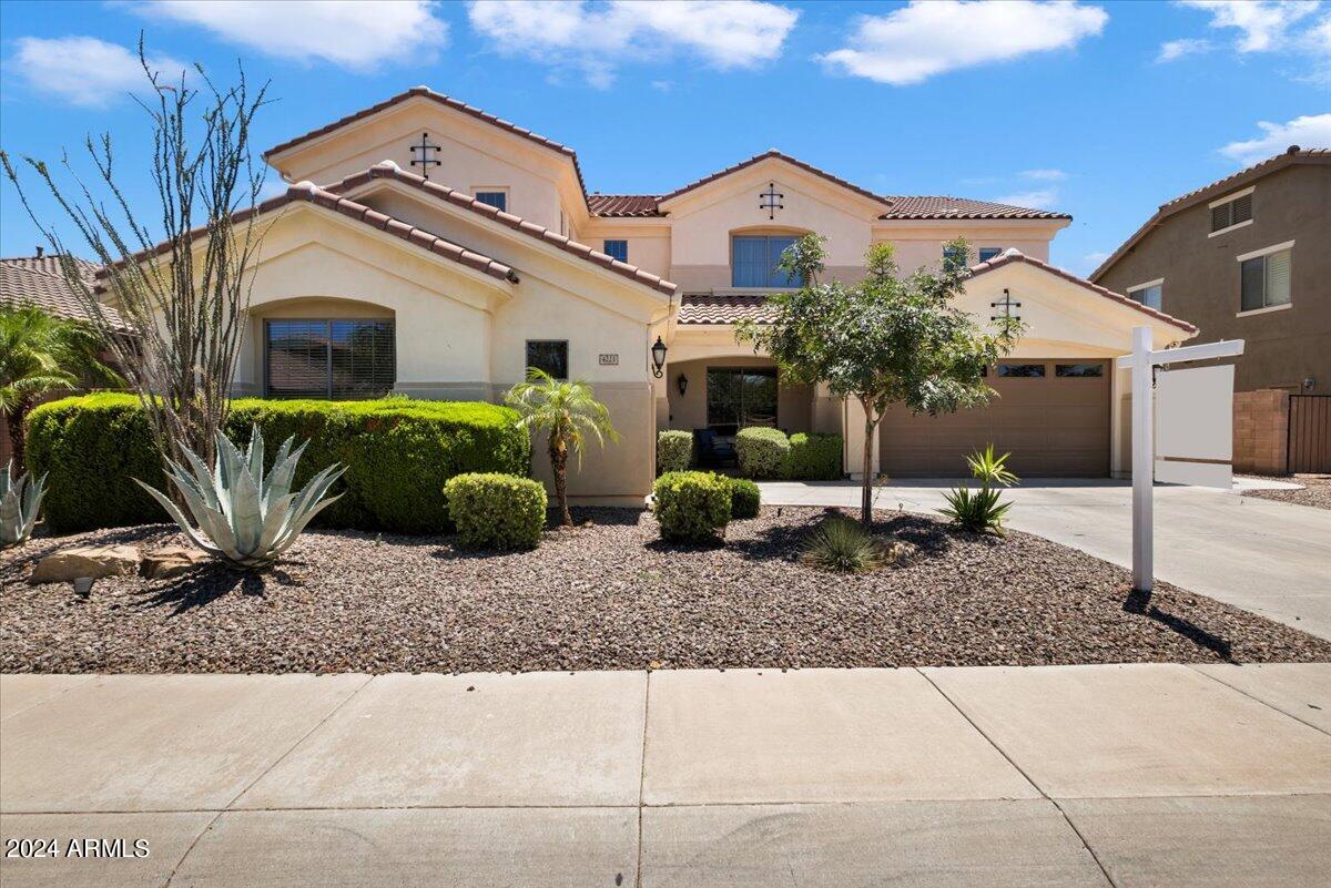 4221 S NEWPORT Street