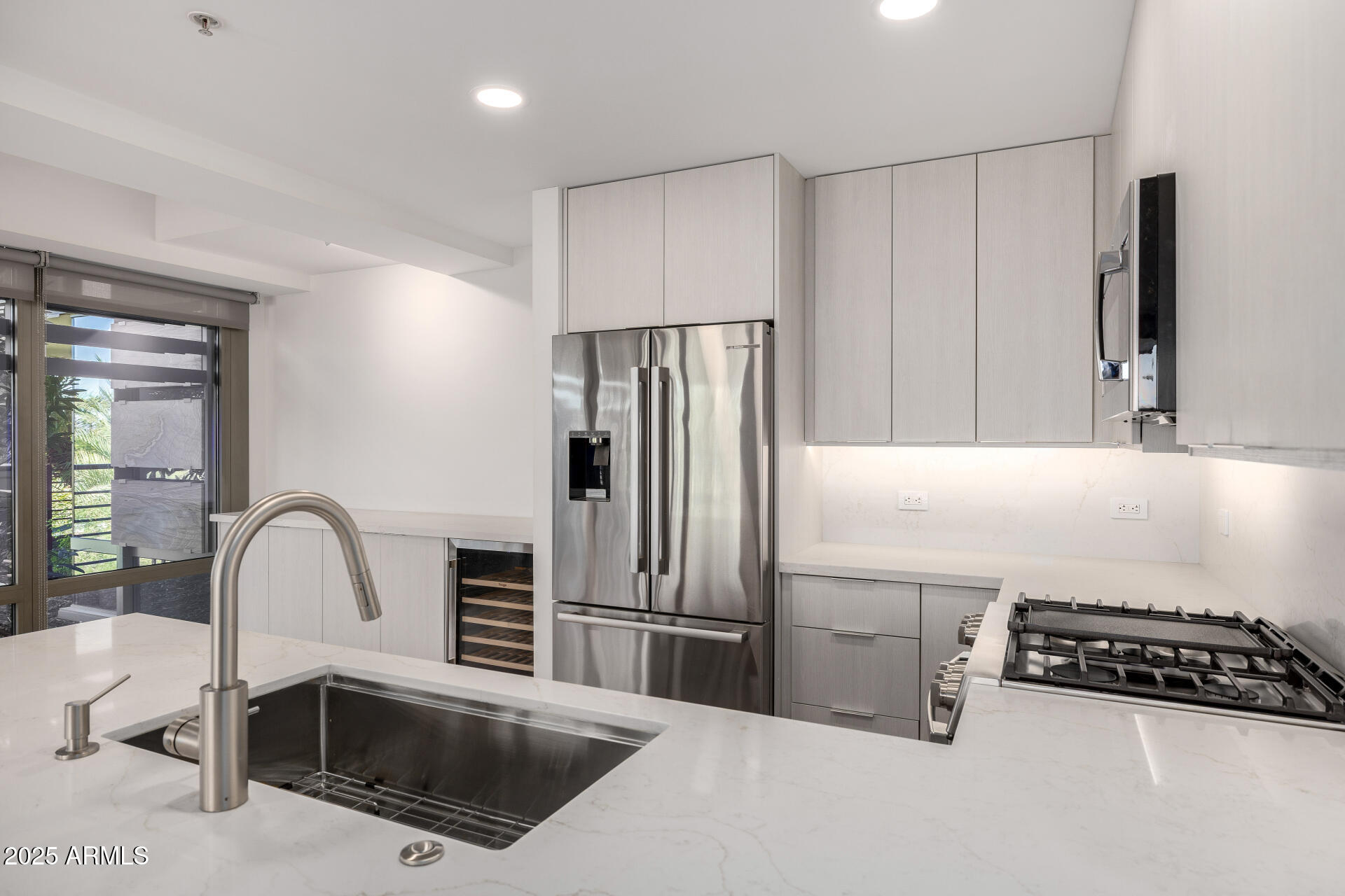 7161 E RANCHO VISTA Drive 4007