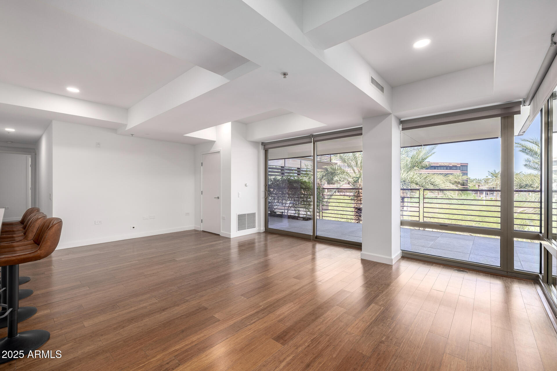 7161 E RANCHO VISTA Drive 4007