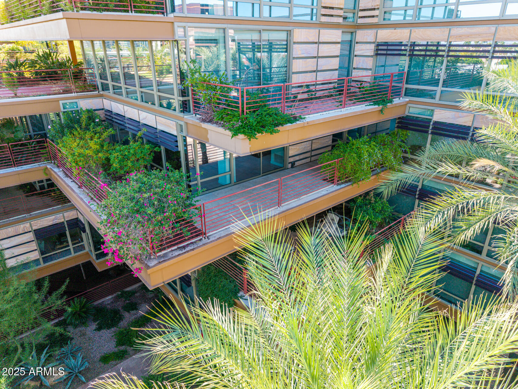 7161 E RANCHO VISTA Drive 4007