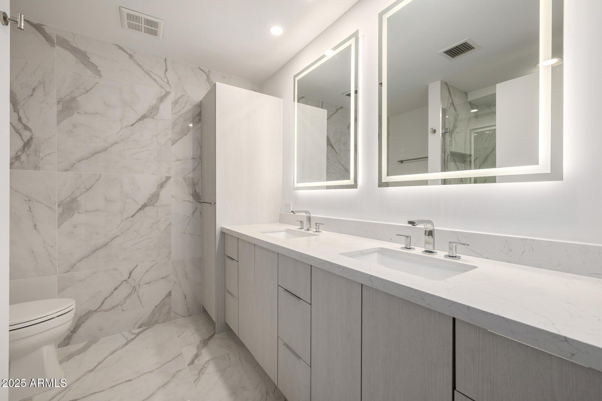 7161 E RANCHO VISTA Drive 4007