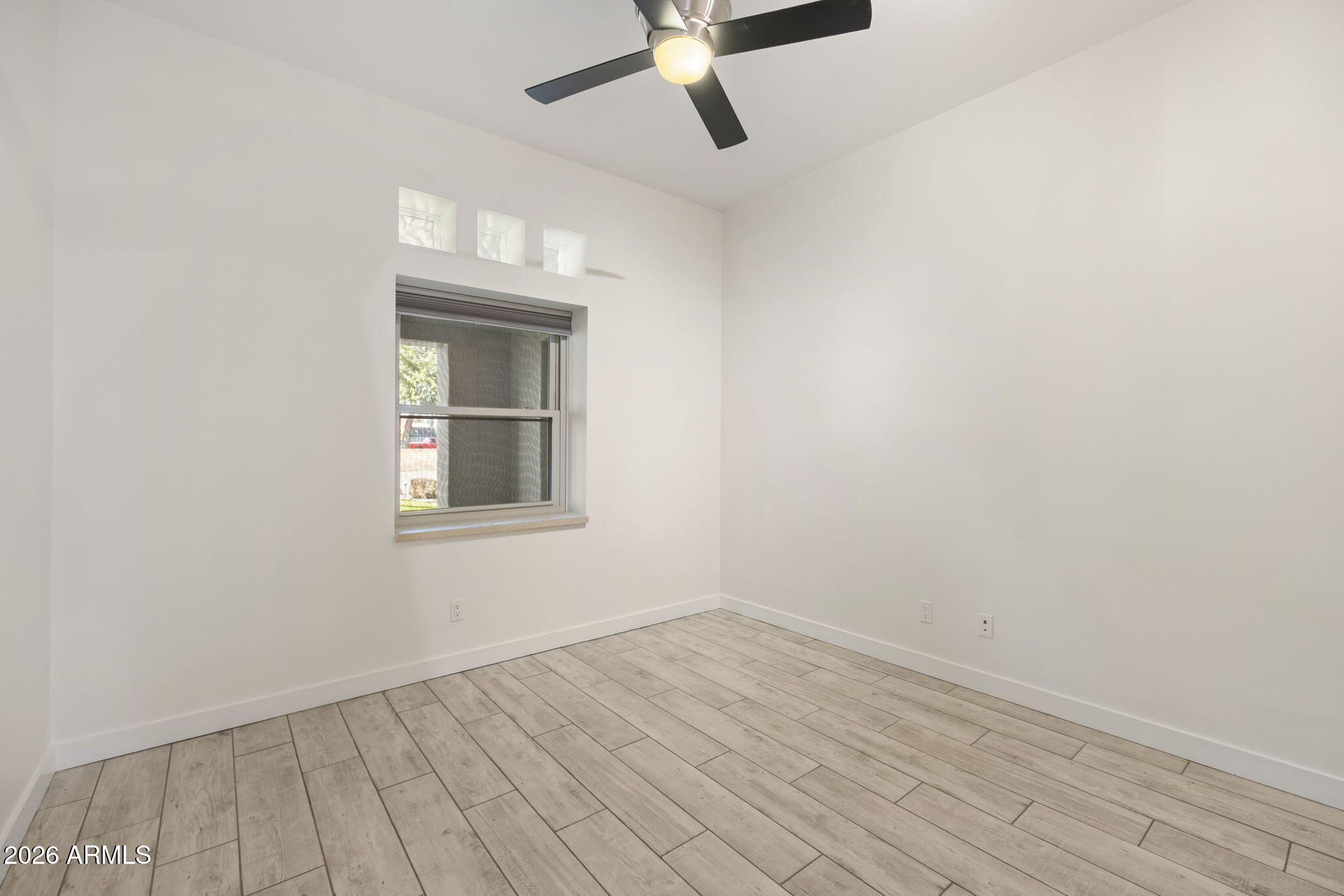 9433 S STANLEY Place