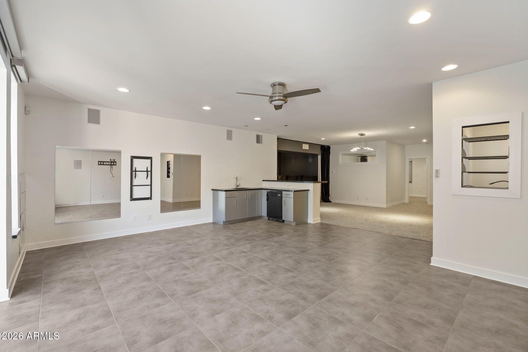 9433 S STANLEY Place