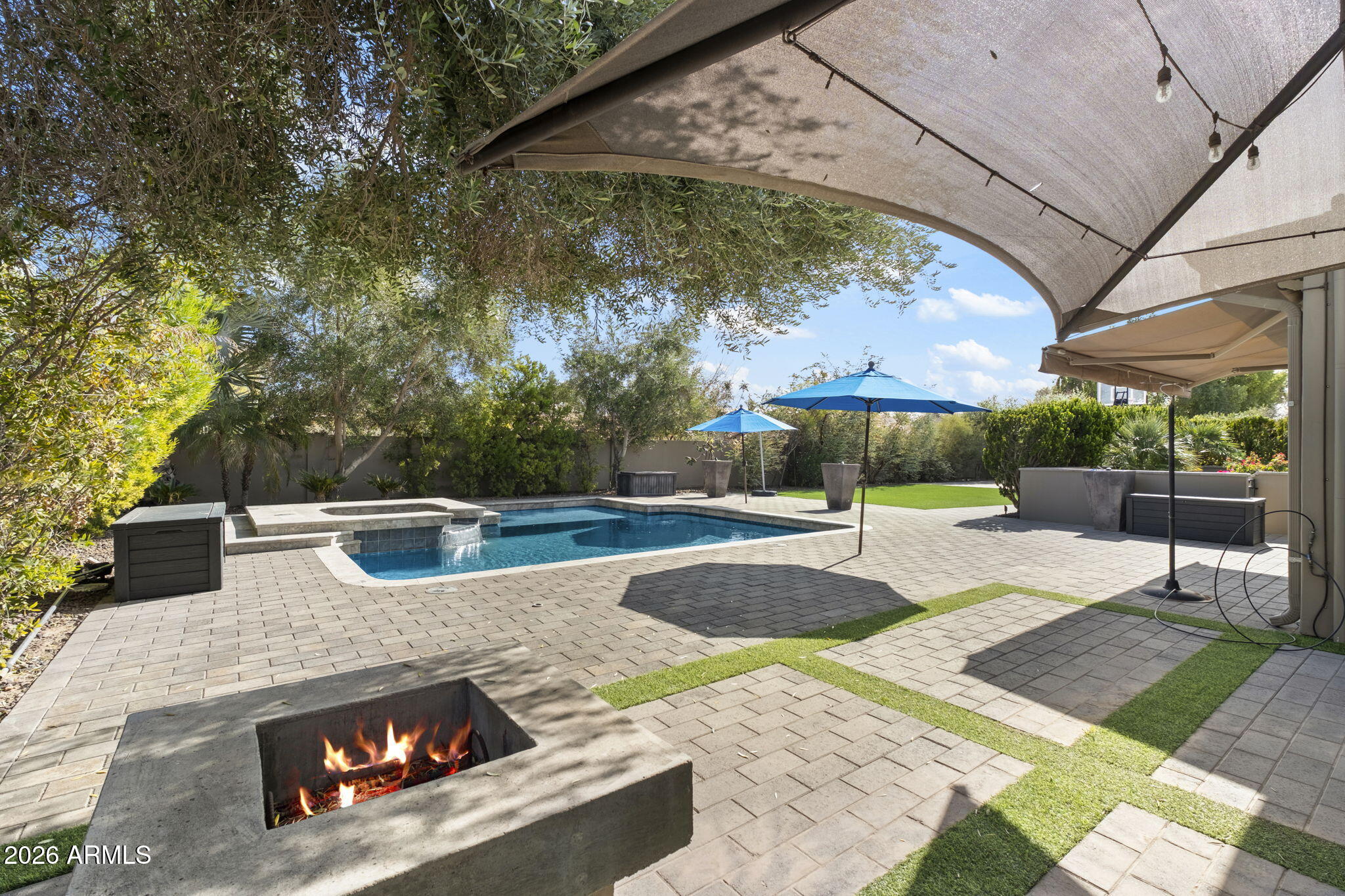 9433 S STANLEY Place