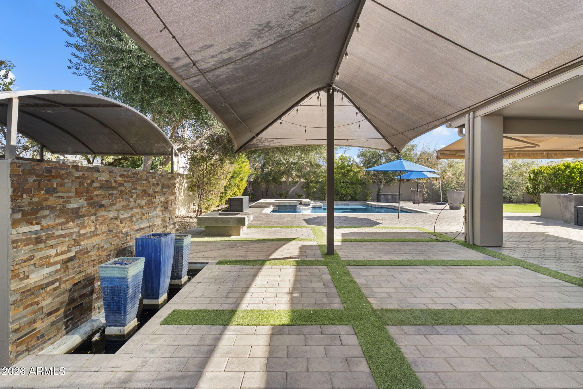 9433 S STANLEY Place