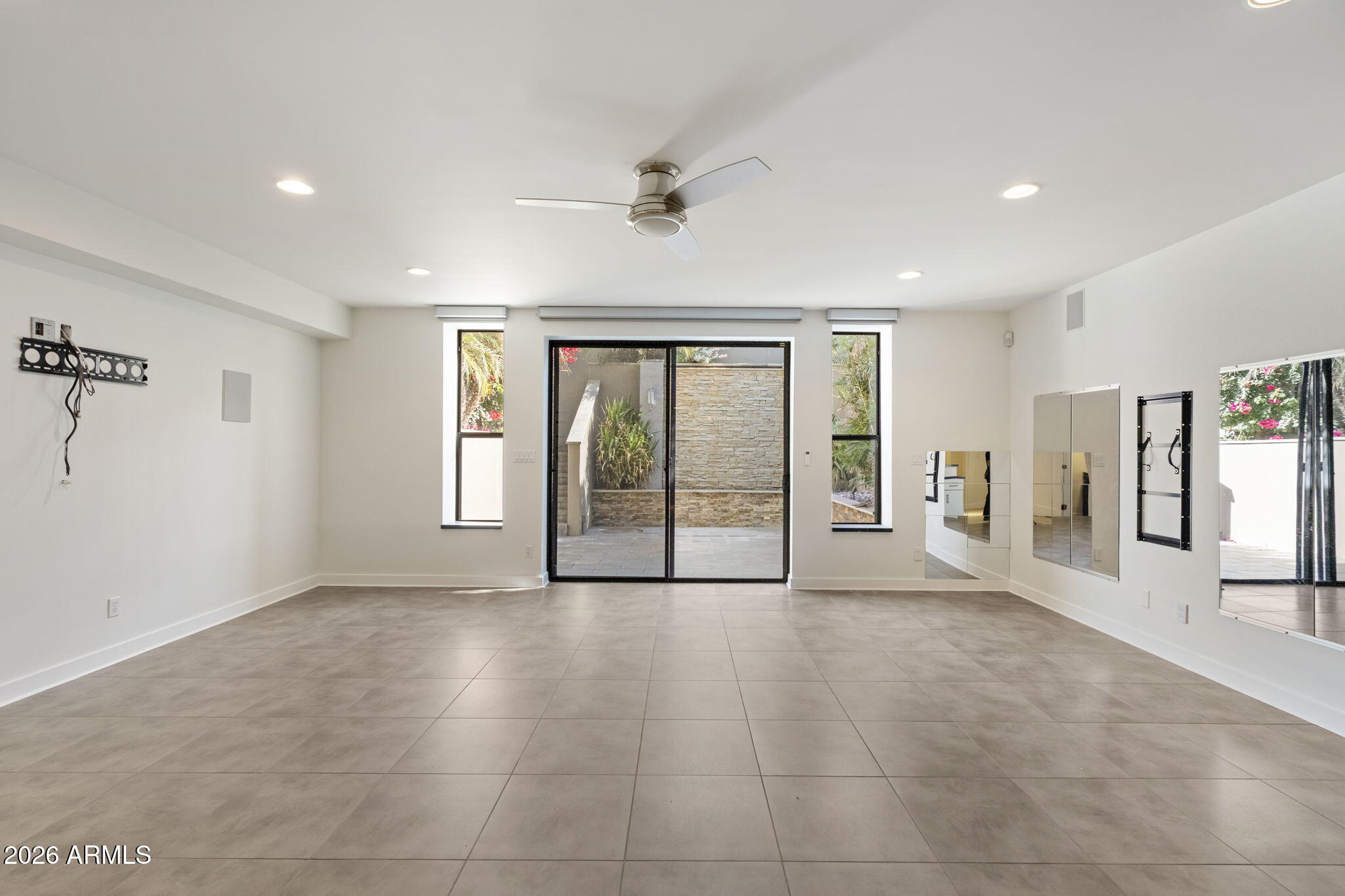 9433 S STANLEY Place