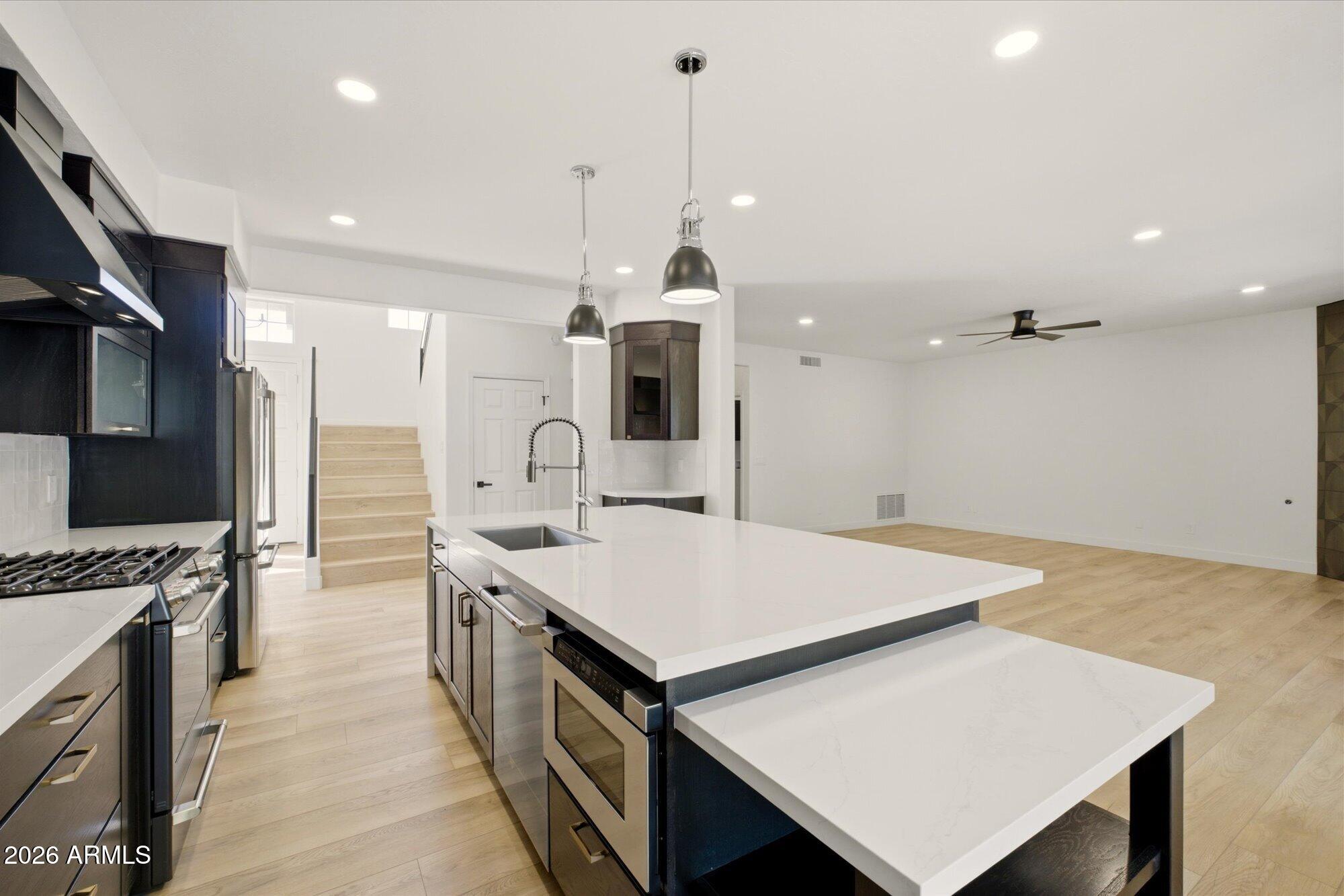 5040 W IVANHOE Street