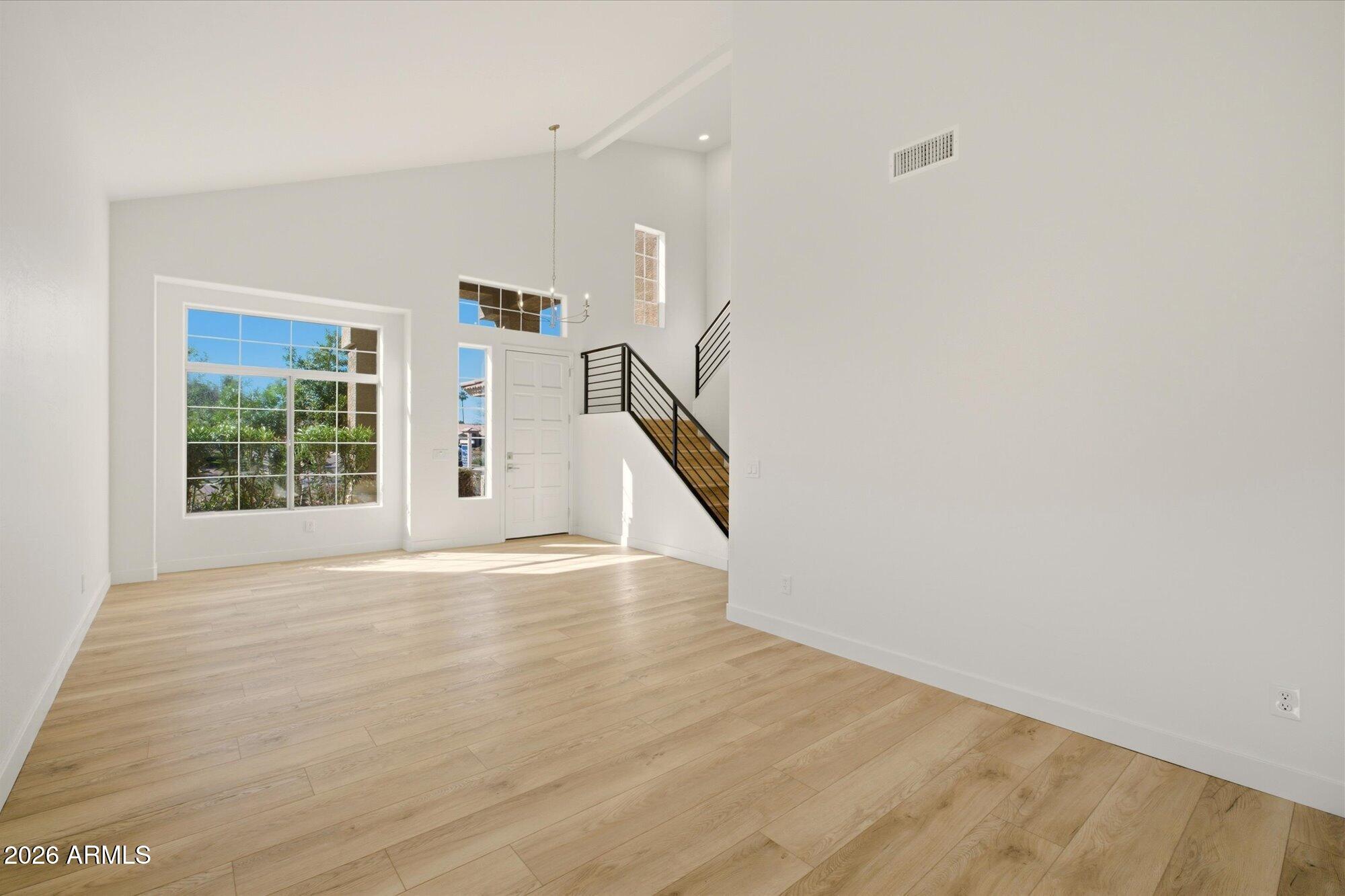 5040 W IVANHOE Street