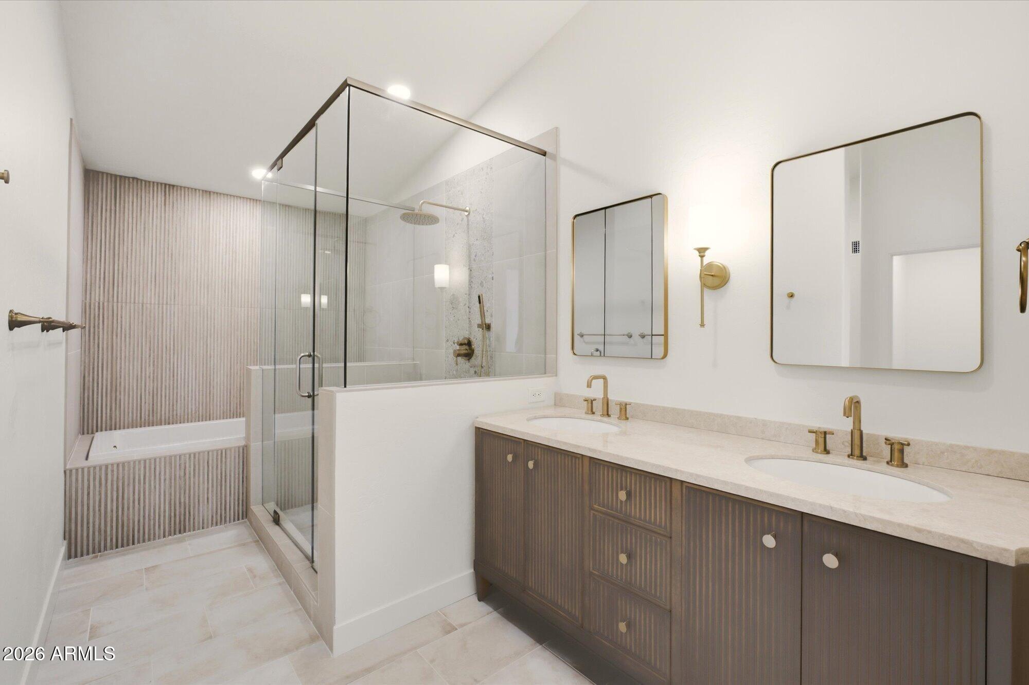 5040 W IVANHOE Street