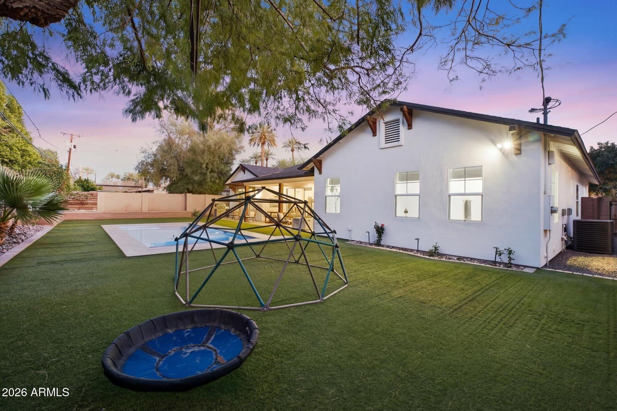 4222 E HAZELWOOD Street