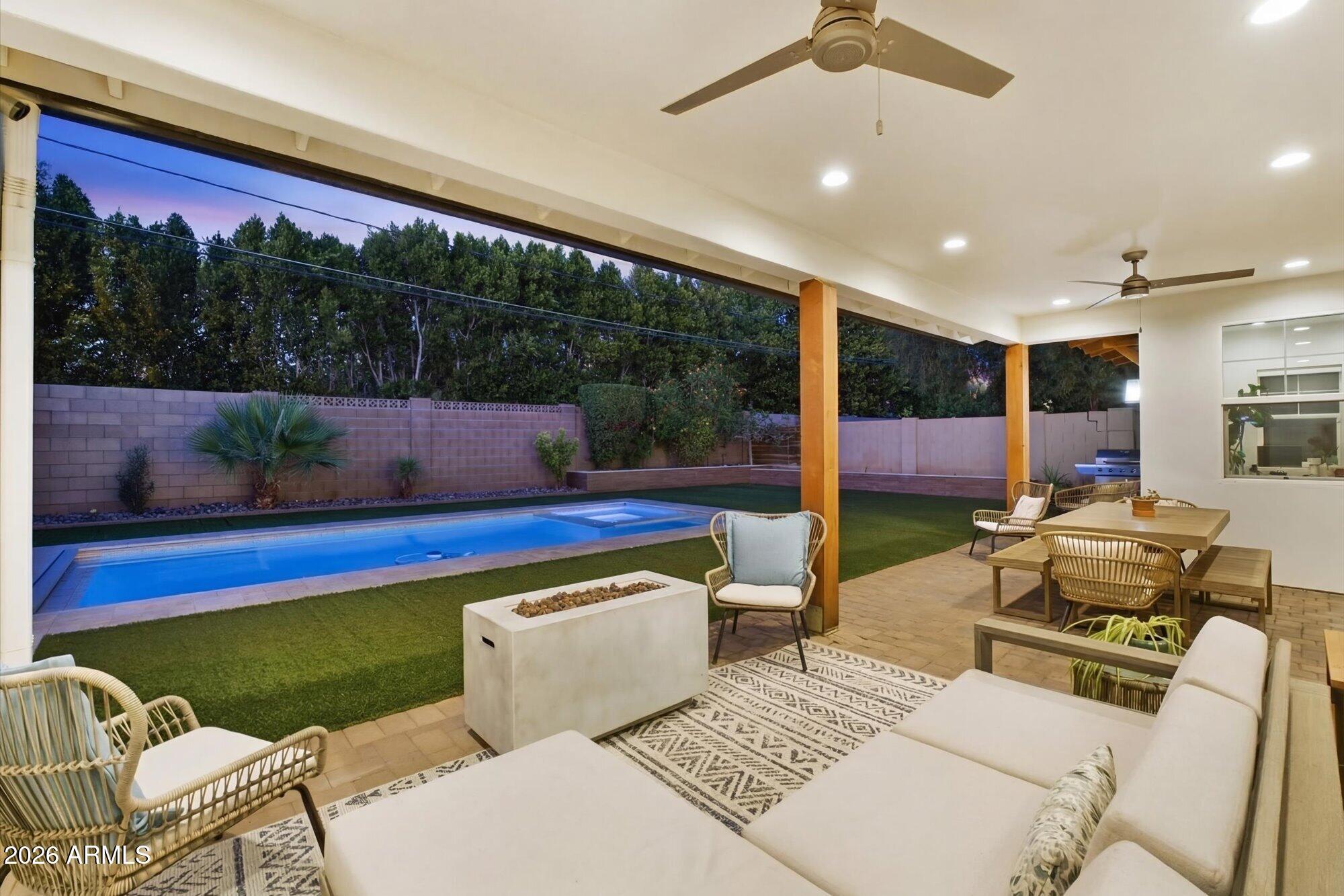 4222 E HAZELWOOD Street