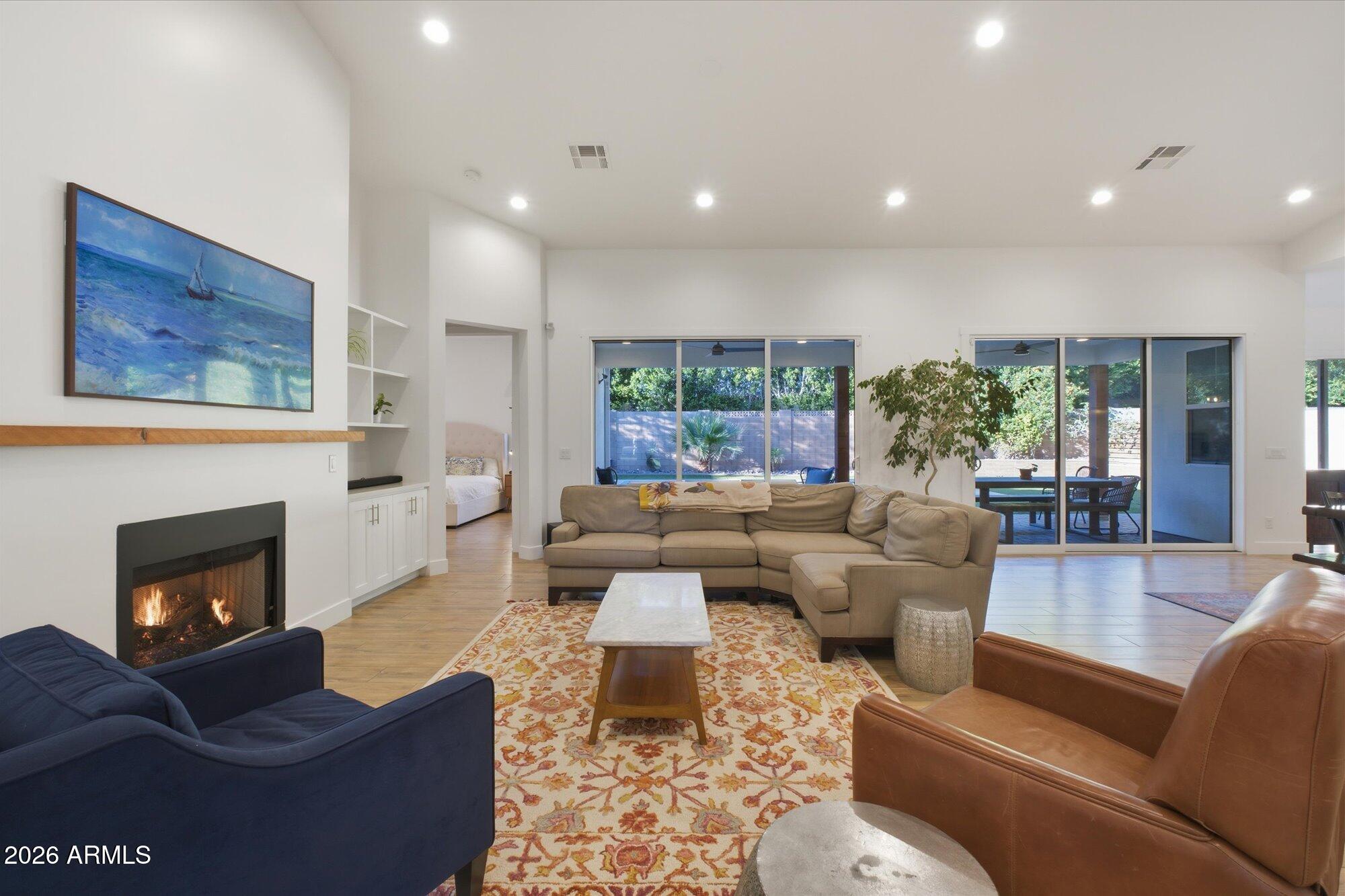 4222 E HAZELWOOD Street