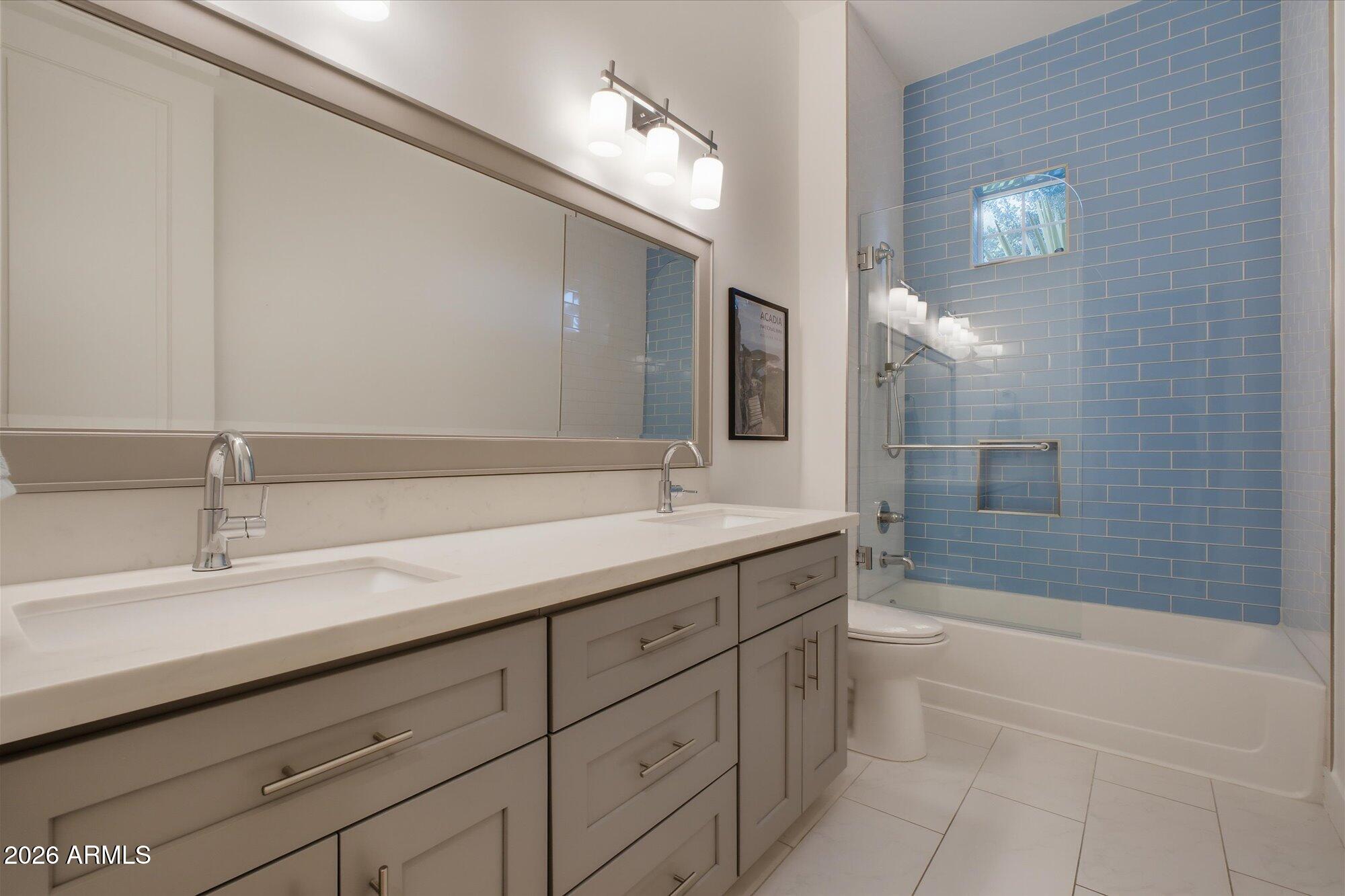 4222 E HAZELWOOD Street