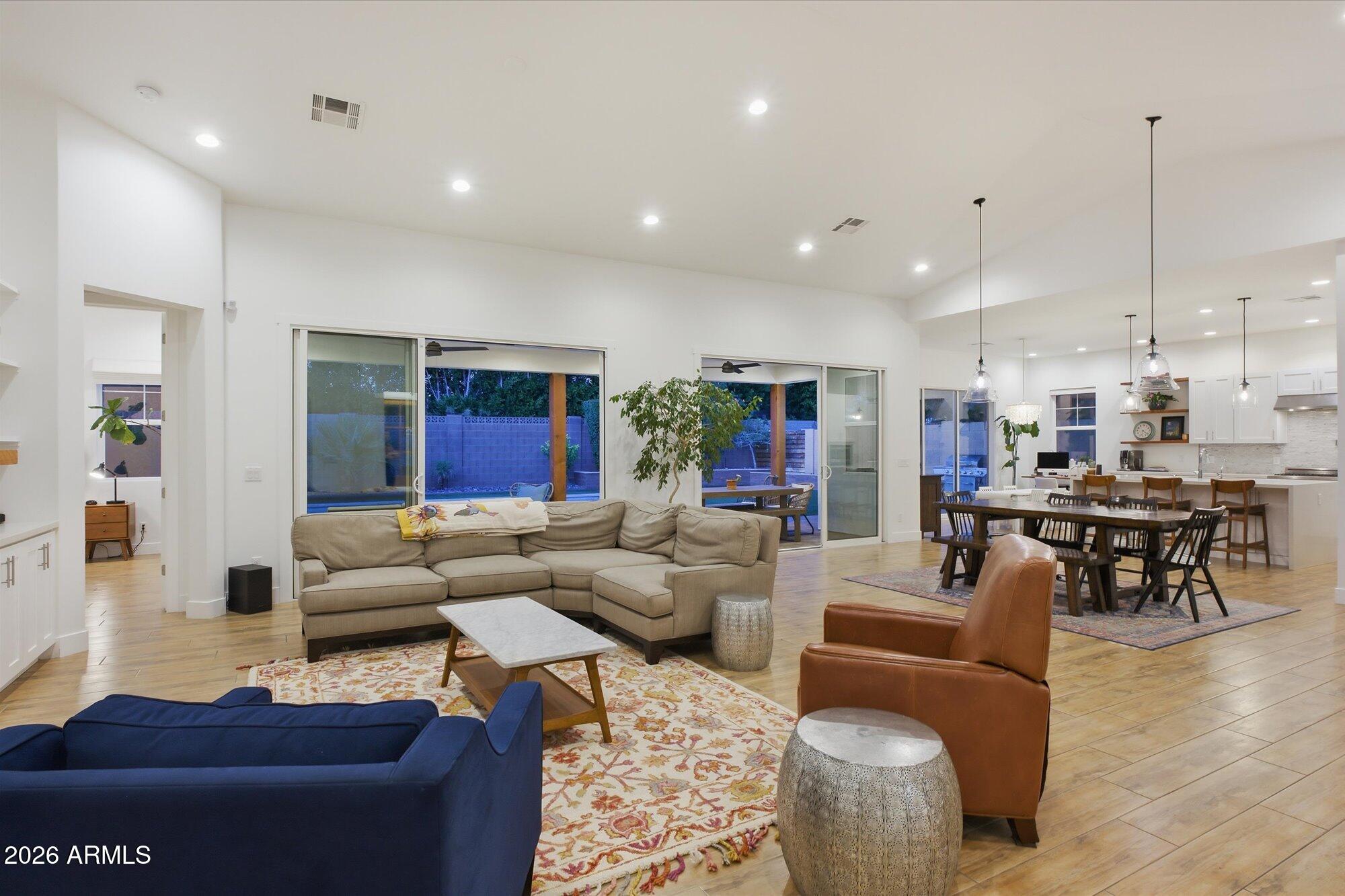 4222 E HAZELWOOD Street