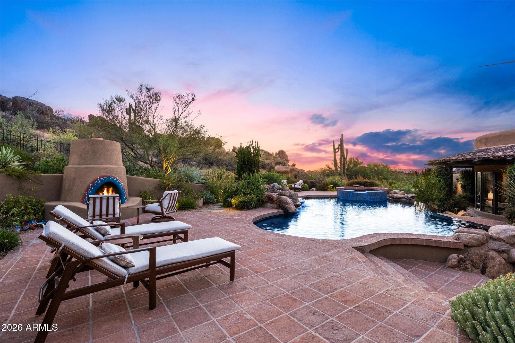 11237 E TROON MOUNTAIN Drive