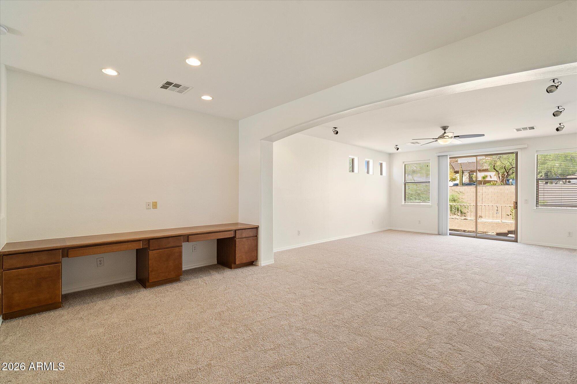 2406 W OLD PAINT Trail