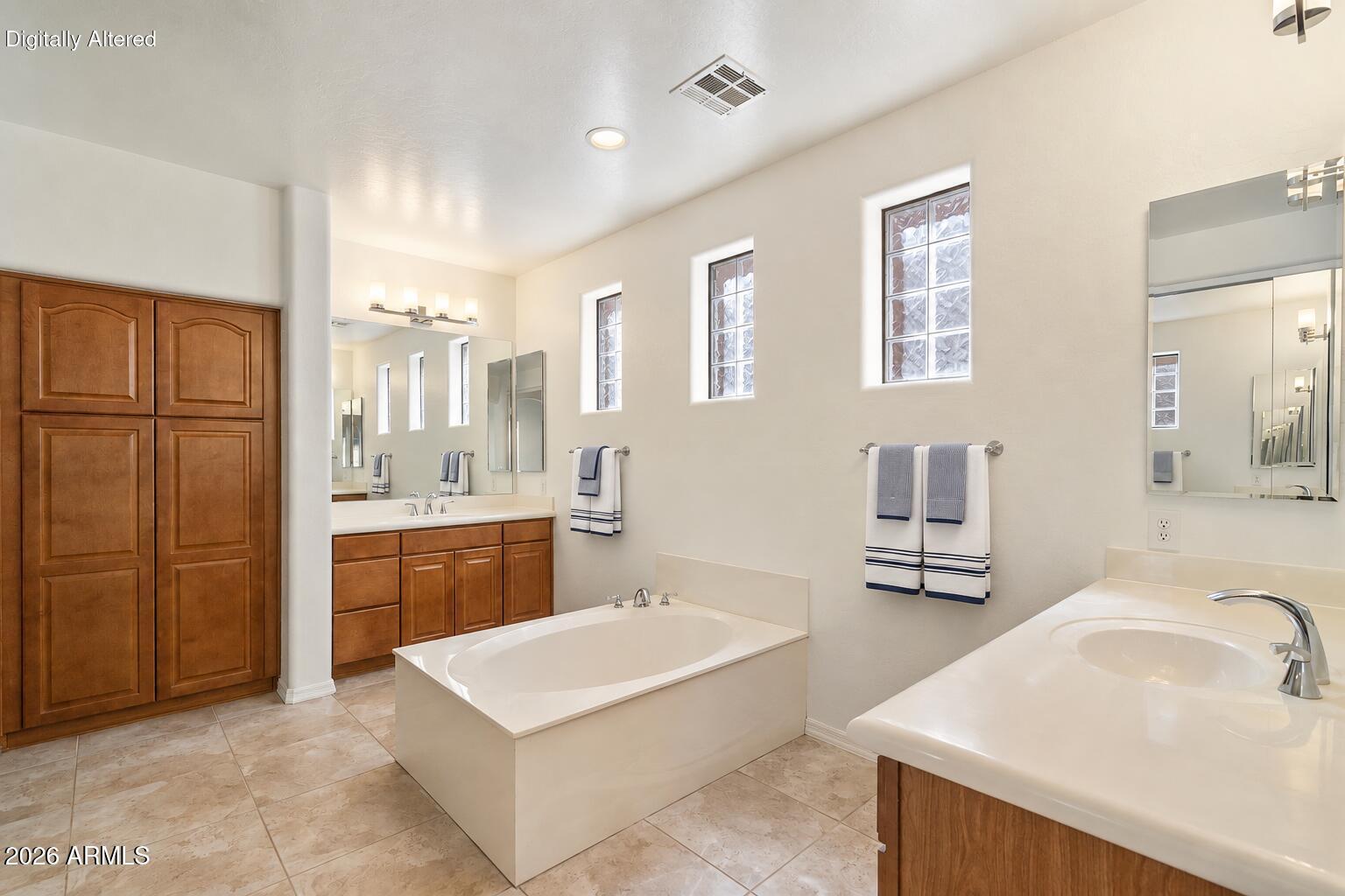 2406 W OLD PAINT Trail