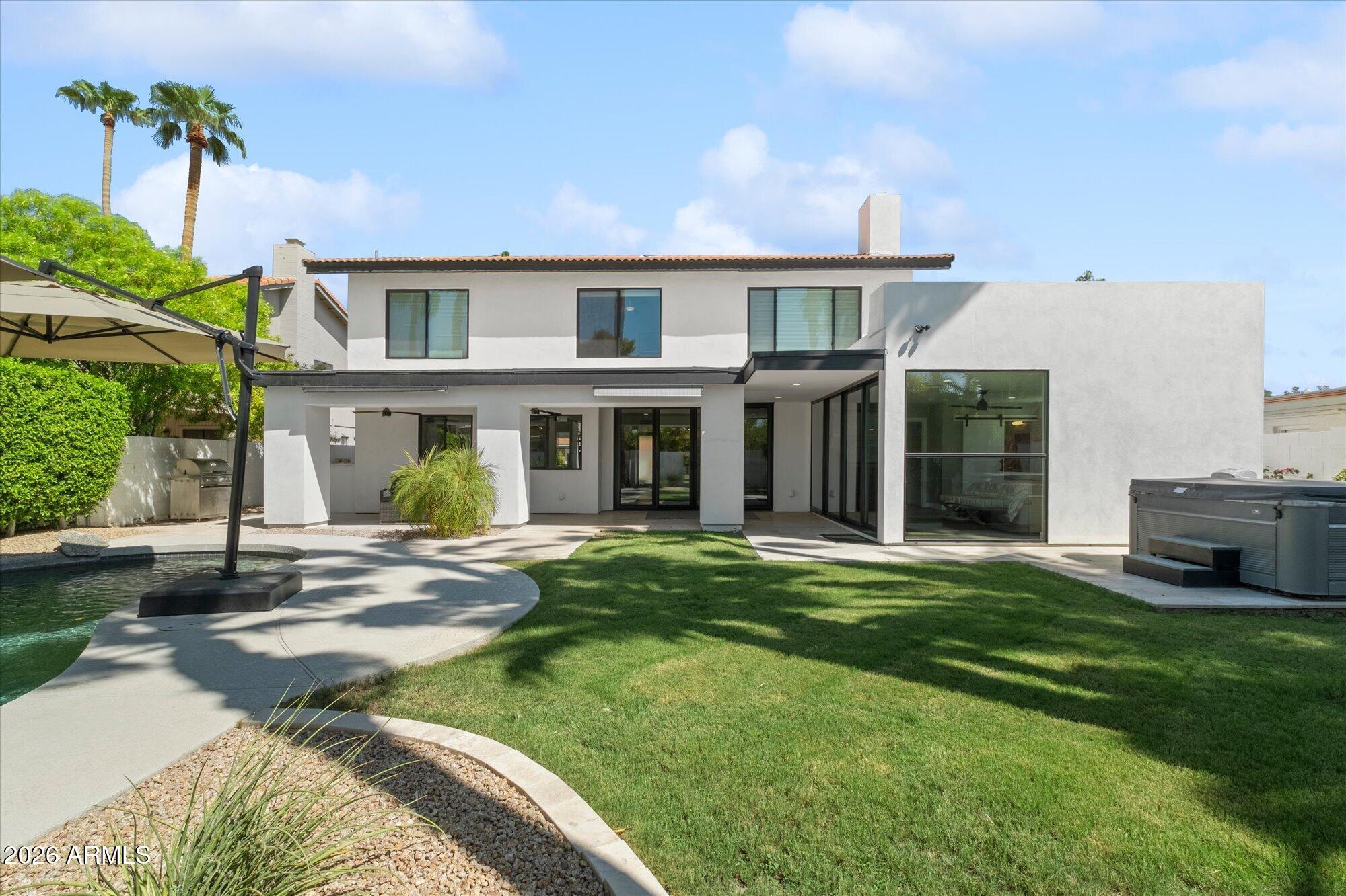 7522 E WOODSHIRE Cove