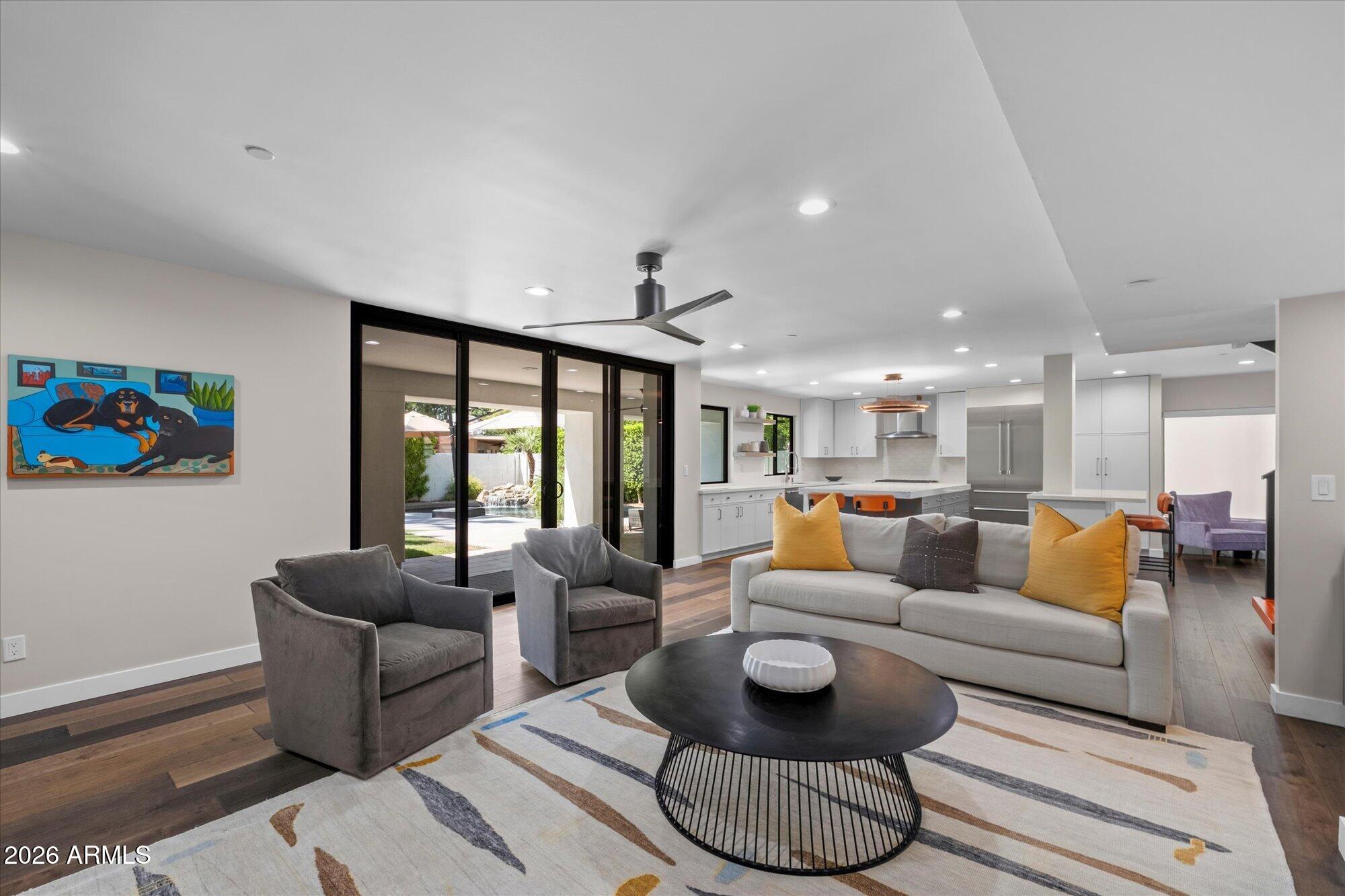 7522 E WOODSHIRE Cove