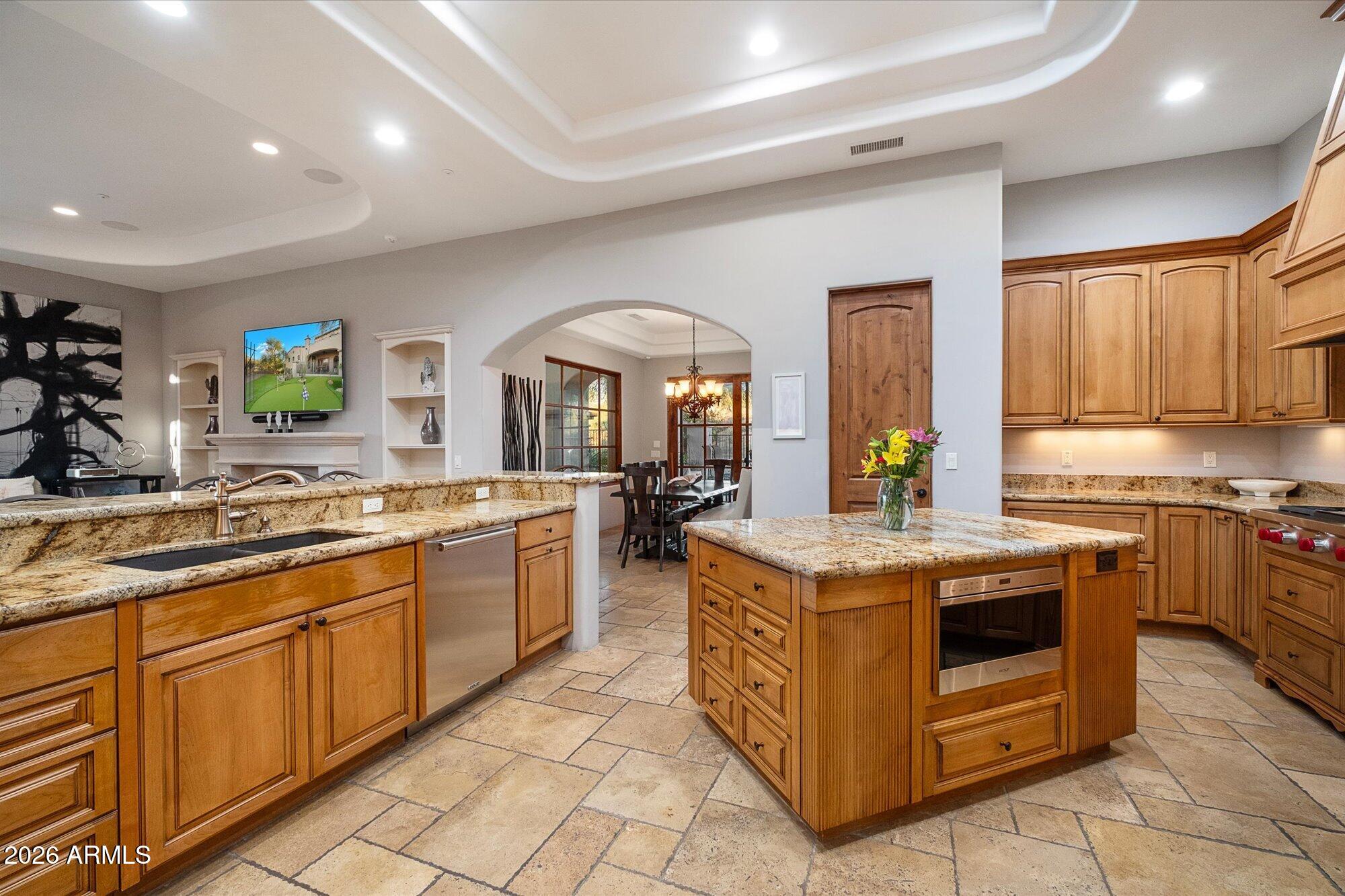 10890 E SUNDANCE Trail