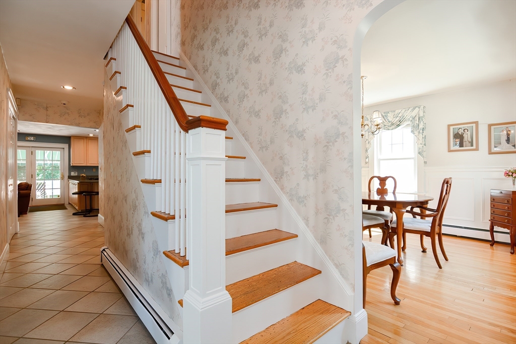 207 Lawrence Rd