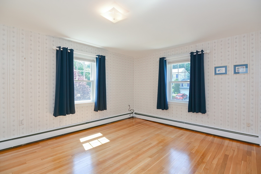207 Lawrence Rd