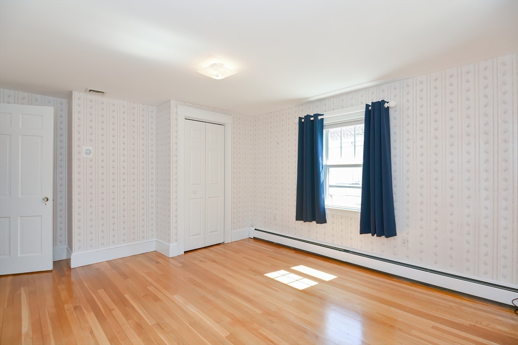 207 Lawrence Rd