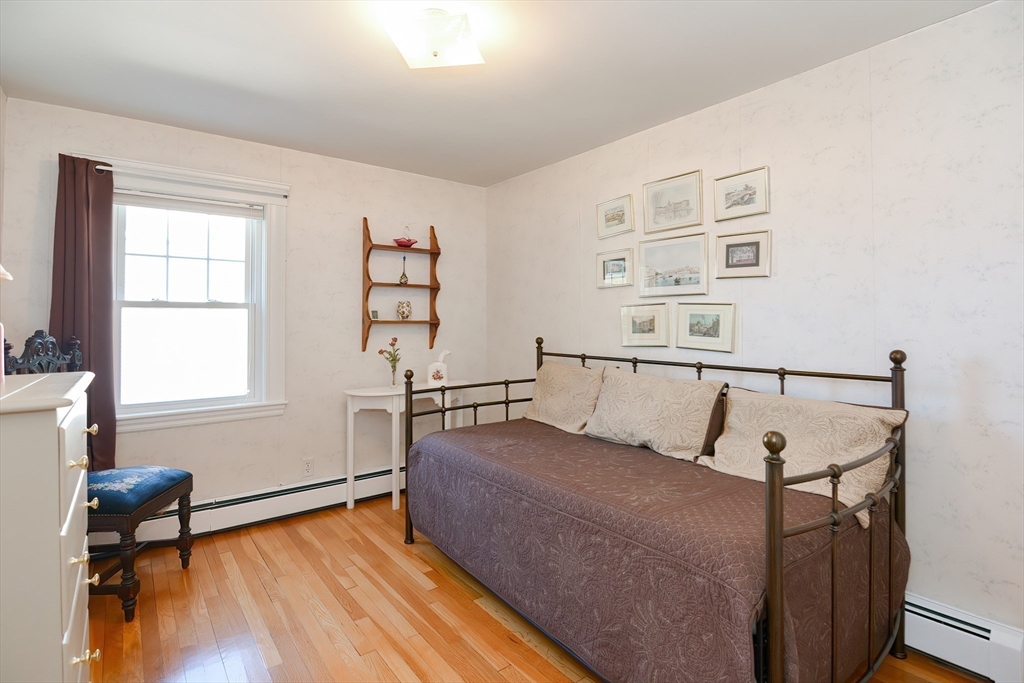 207 Lawrence Rd