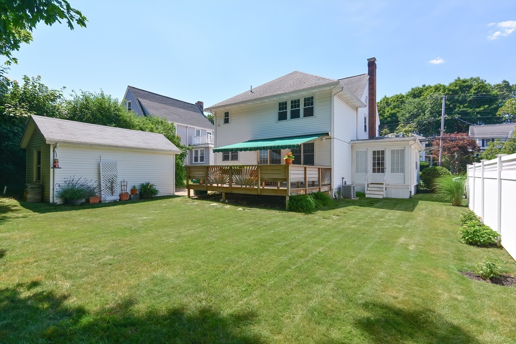 207 Lawrence Rd