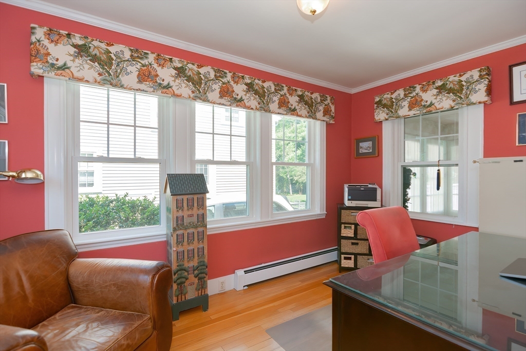 207 Lawrence Rd