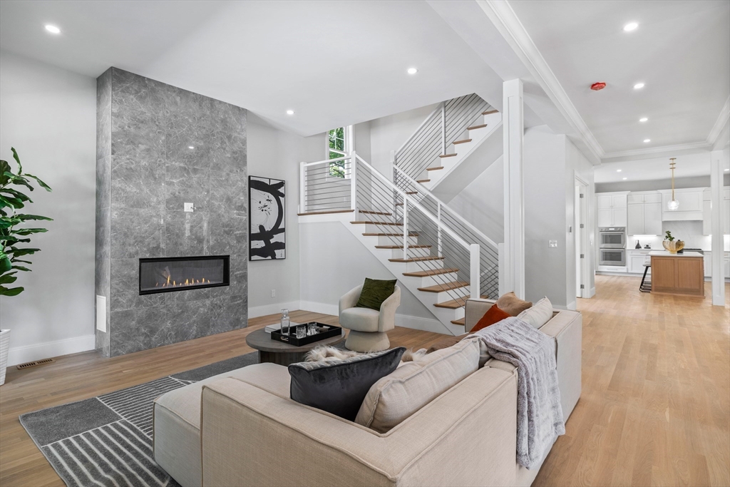 76 E Wyoming Ave